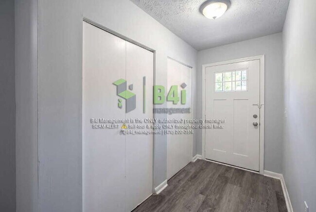 Building Photo - 716 Dunaire Way