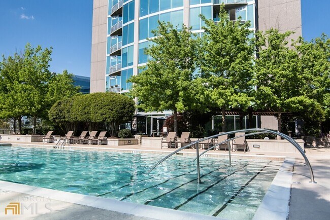 Foto del edificio - 3300 Windy Ridge Pkwy SE