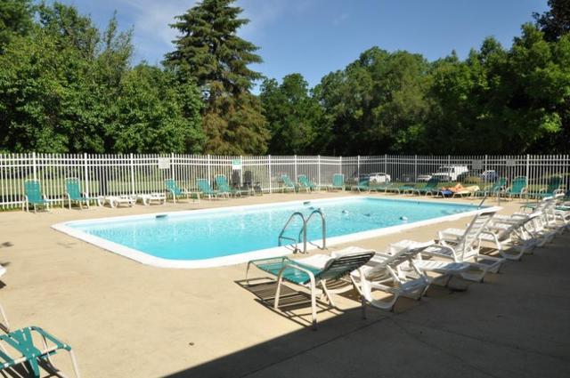 Clubhouse Pool - 1450 Plymouth Ln