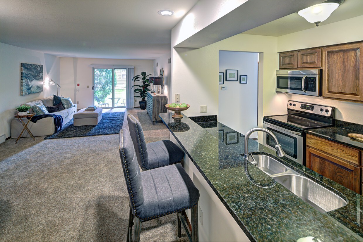 Sauk Creek Apartments Apartments in Madison, WI