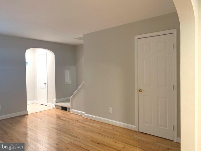 Foto del edificio - 1601 N Colonial Terrace