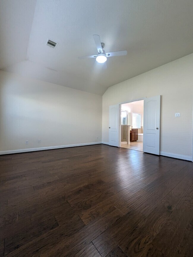 Building Photo - 18302 Wendy Glinn Way