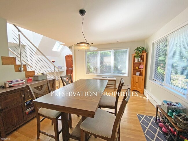 Building Photo - 3 br, 3.5 bath House - 28 Laudholm Rd