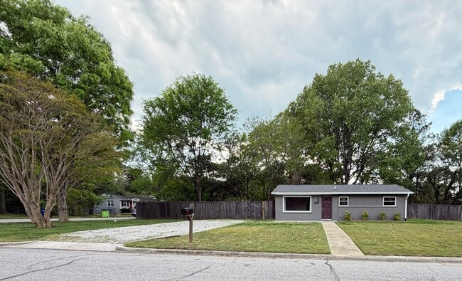 Foto del edificio - 1924 Hadley Rd