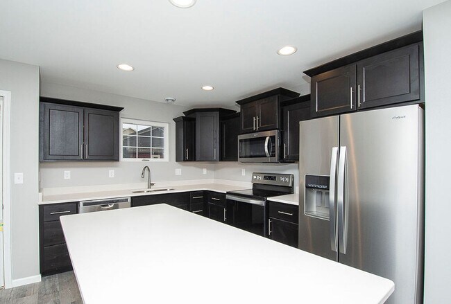 Foto del edificio - Charming Townhome in South Bismarck