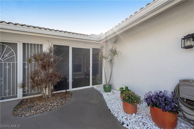 Building Photo - 1004 Marblehead Dr