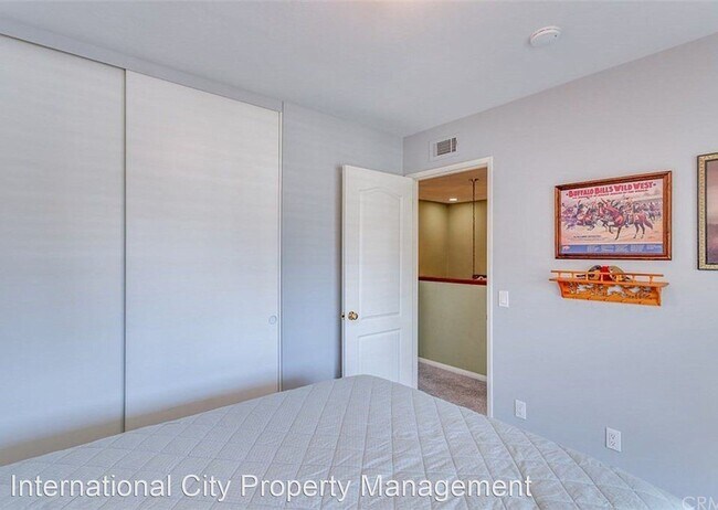 Foto del edificio - 4 br, 2.5 bath House - 3992 Shasta Ave