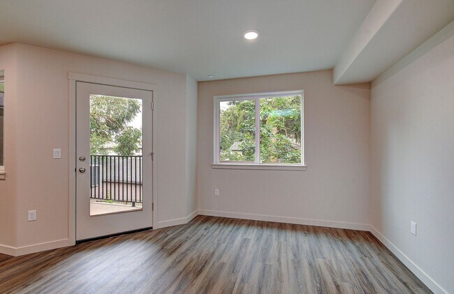 Building Photo - Luxury Apartment Homes at The 404 on 117th – Now Leasing!