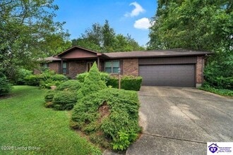 Building Photo - 809 Clifford Dr