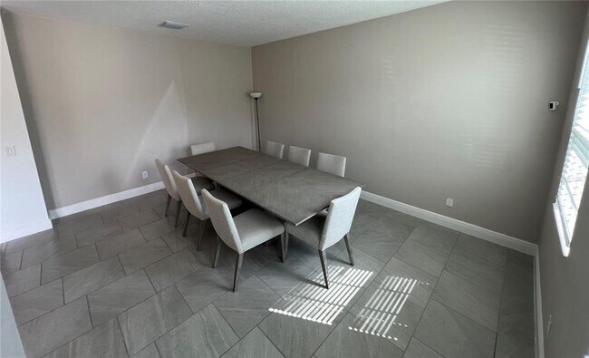Building Photo - 3181 Wauseon Dr