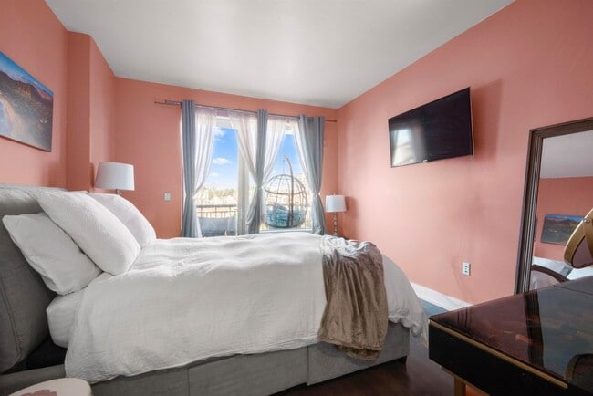 Foto del edificio - 3312 Hudson Ave