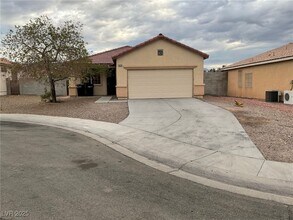 Building Photo - 3216 Standing Bear Ct