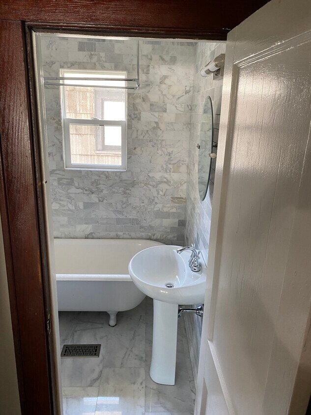 Primary Photo - 2226 1st Ave