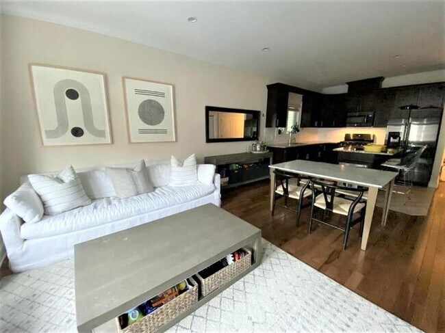 Foto del edificio - 286 Whiton St