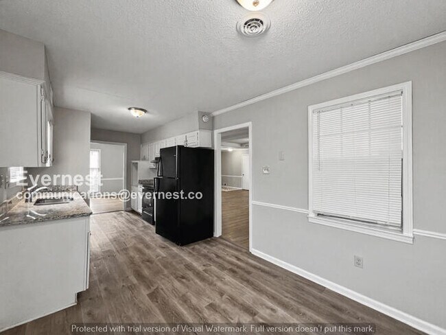 Foto del edificio - Limited Time Special Offer! / 4 Bed, 2 Bath Home with Carport / Pet-Friendly / Available Now!