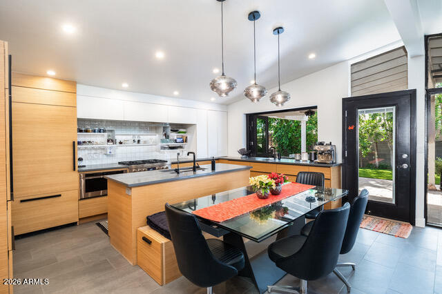 Foto del edificio - 6845 E Earll Dr