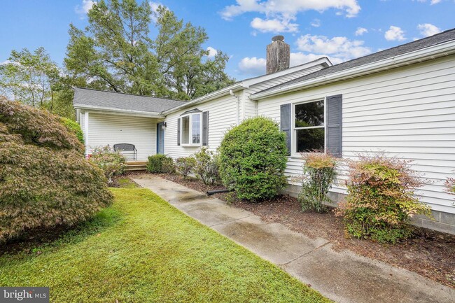 Building Photo - 26648 Arcadia Shores Rd