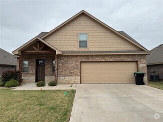 Building Photo - 3208 Arrow Creek Dr