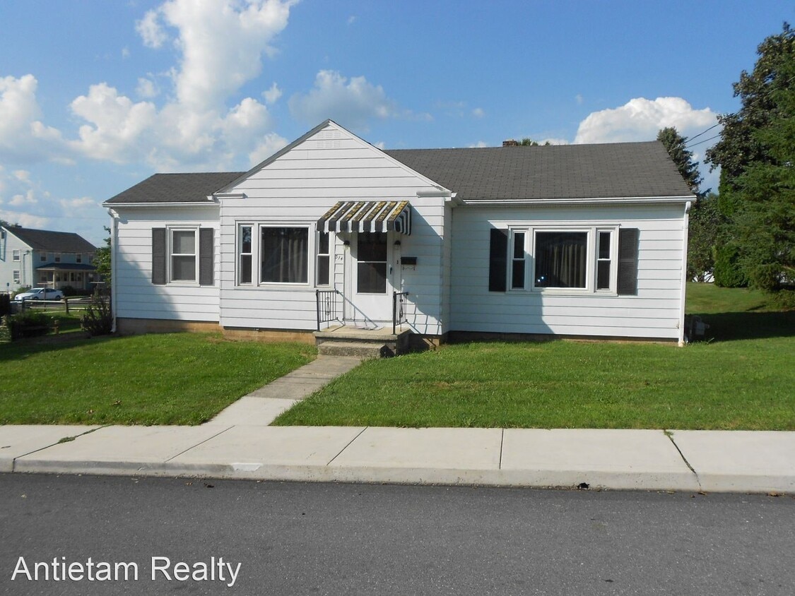 314 E Madison St, Greencastle, PA 17225 House Rental in Greencastle