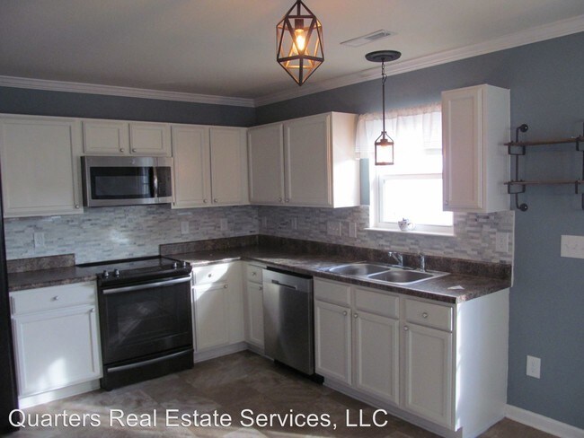 Building Photo - 3 br, 2.5 bath House - 3997 Village Park Ct.