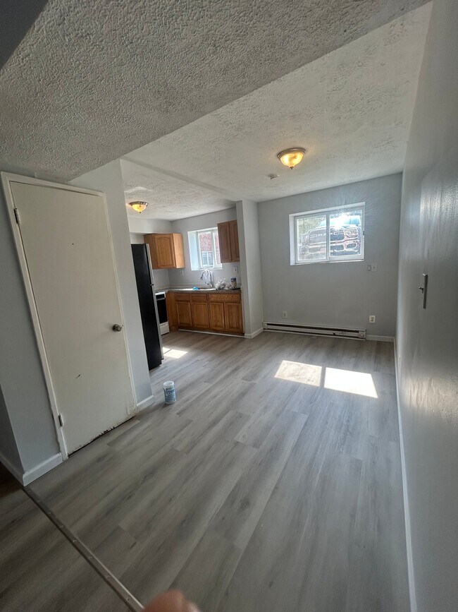 Foto del edificio - 14520 Milverton Rd