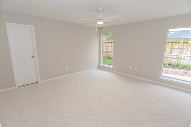 Building Photo - 6703 Stonewater