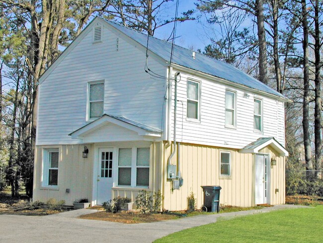 NormalTown 2br House - Fall 2026 Prelease - NormalTown 2br House - Fall 2026 Prelease