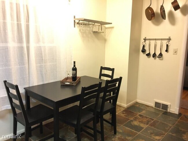 Foto del edificio - 2 br, 1 bath House - 1226 Franklin Blvd
