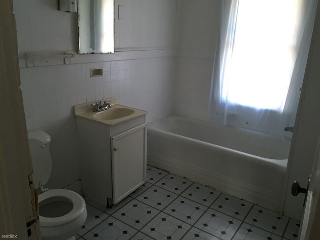 Foto del edificio - 620 N 32nd St