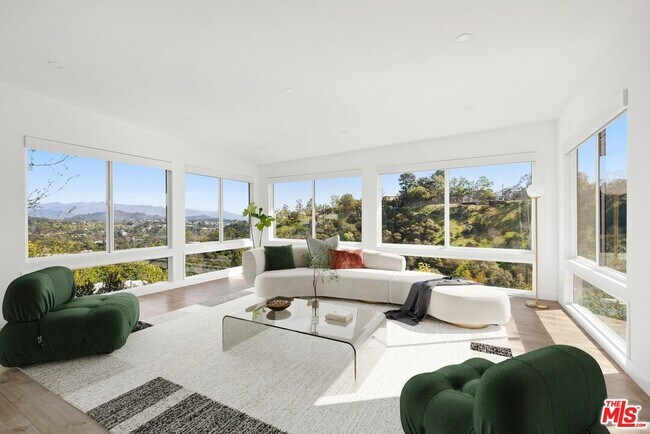 Foto del edificio - 2204 Ridgemont Dr