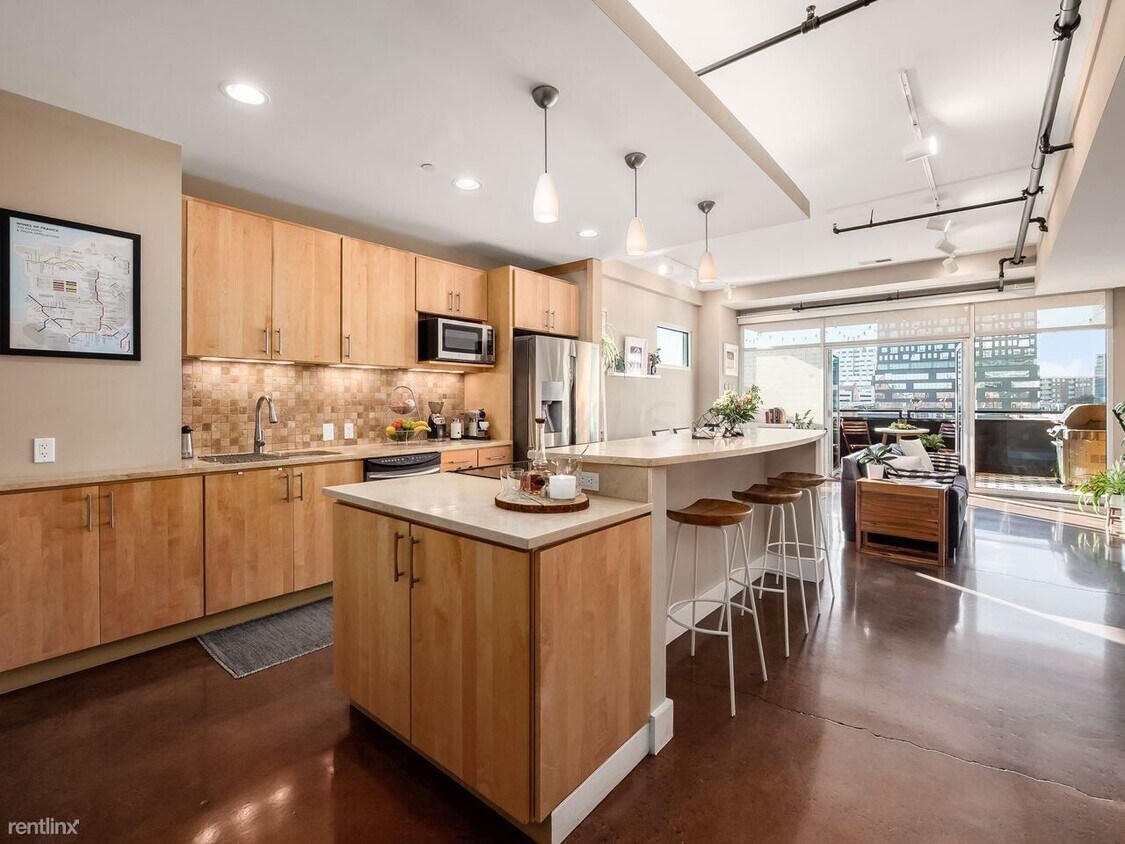 Foto principal - 1 br, 1 bath Condo - 199 S 5th St