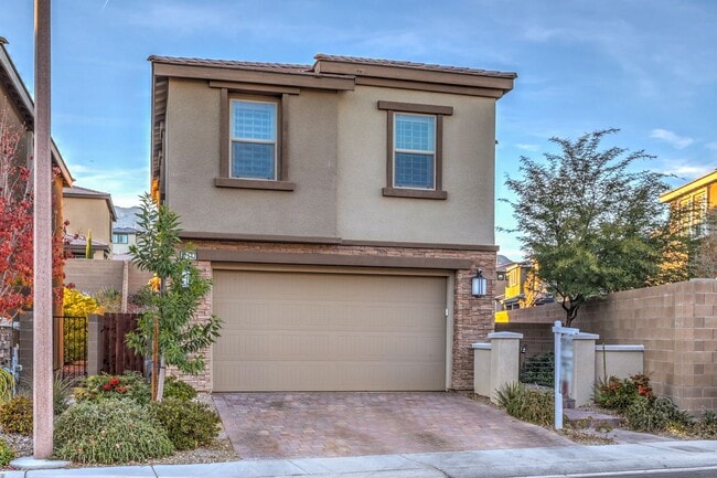 Building Photo - Charming 3-bedroom, 2.5-bathroom Home