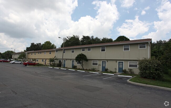 Ridge Road Apartaments - New America Townhomes