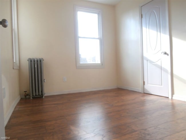 Building Photo - 2364 Lorillard Pl