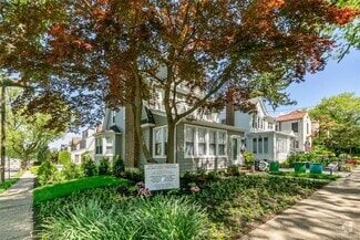 Building Photo - 25903 Pembroke Ave
