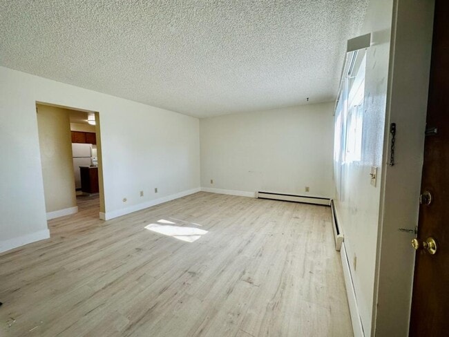 Building Photo - Knowles 4-Plex