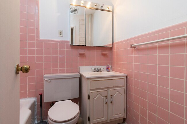 Foto del edificio - 337 E 81st St