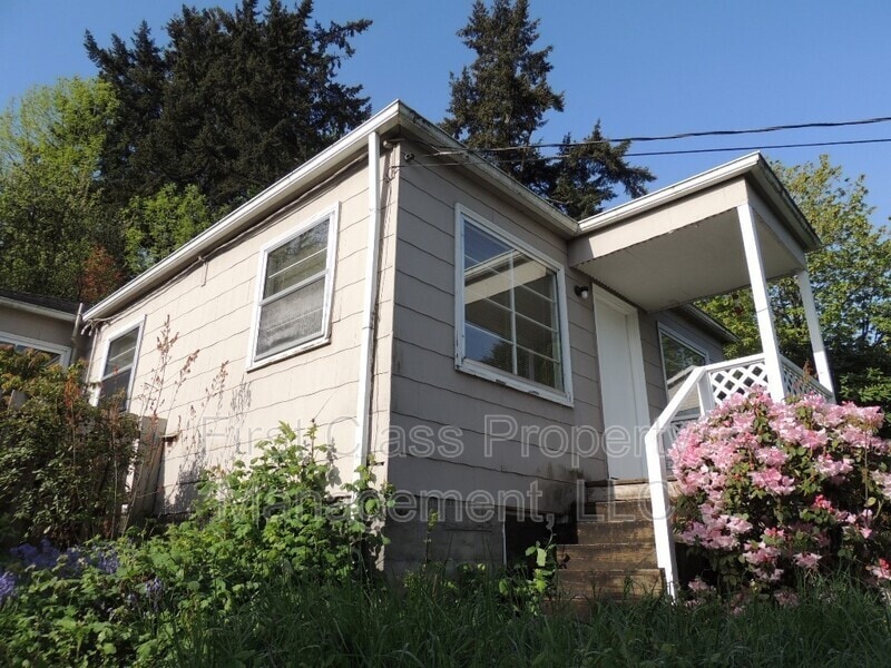 4120 SW Huber St, Portland, OR 97219 House Rental in Portland, OR