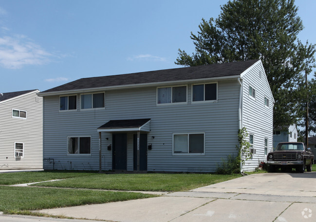 Building Photo - Westway Garden Townhomes