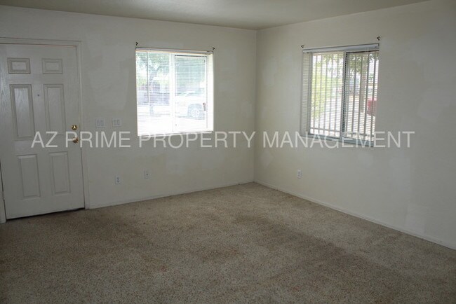 Building Photo - 3506 E Melvin St