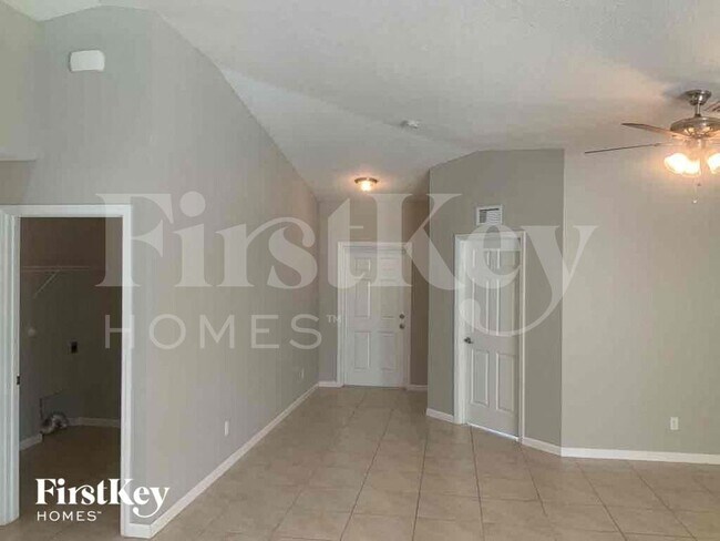 Foto del edificio - 3354 SW Ludlow St