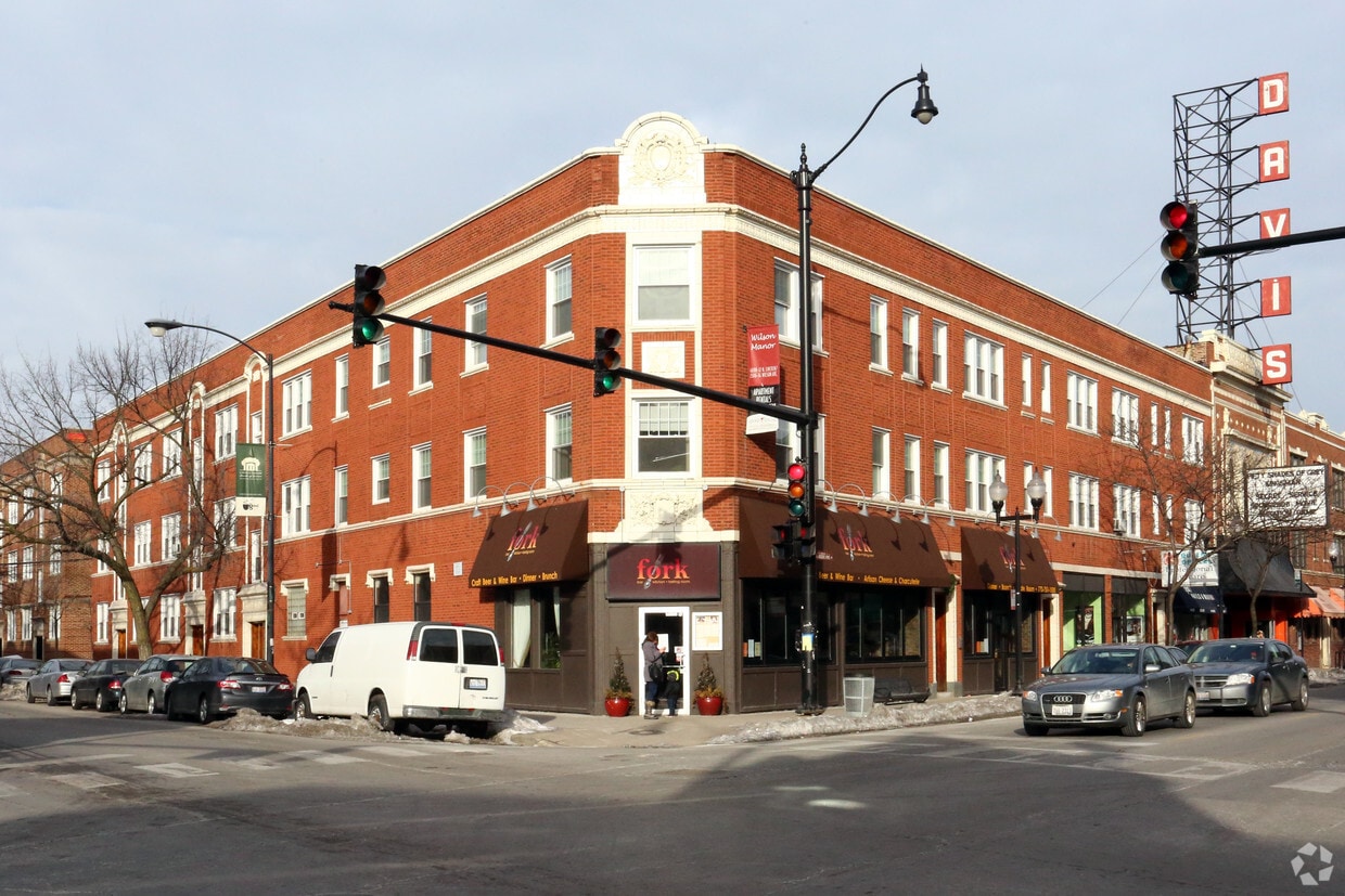 Wilson Manor Apartments Chicago, IL