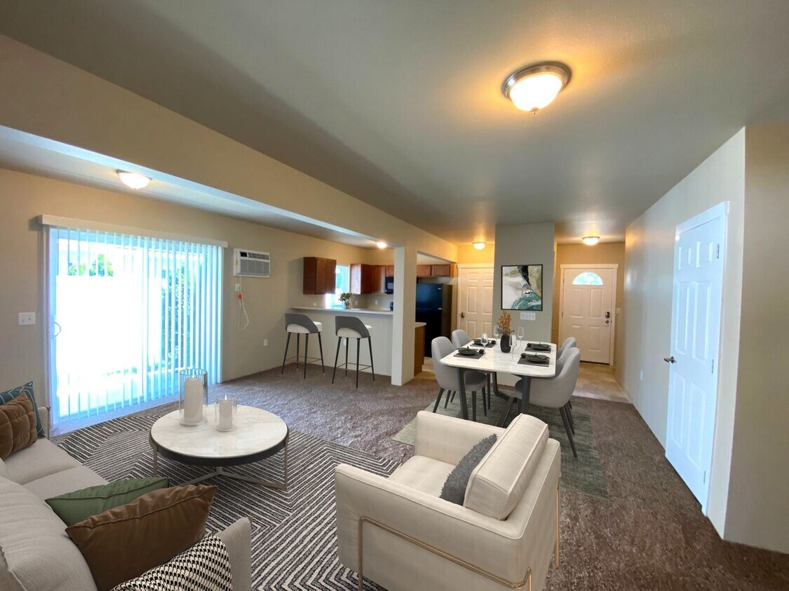 Foto principal - 5115 E Buckeye Ave