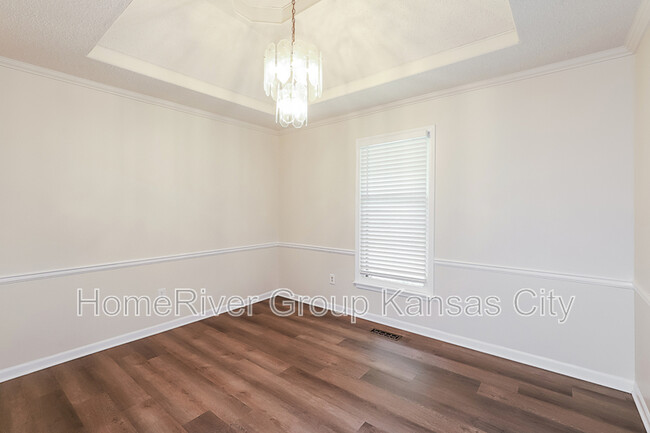 Foto del edificio - 8301 N Virginia Ave