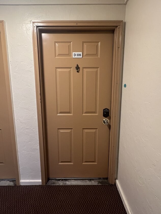 Foto principal - 15210 Macadam Rd S