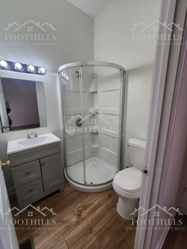 Foto del edificio - 1012 Johns Ave