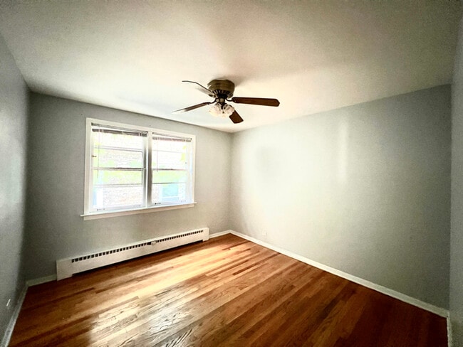 Photo - 2623 W Berwyn Ave Apartment