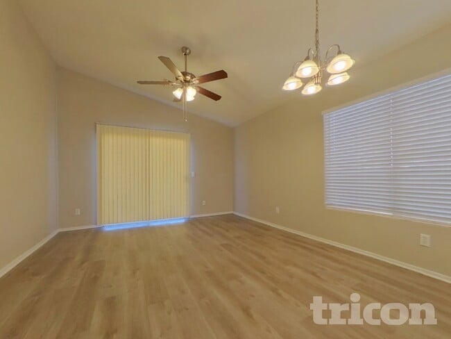 Building Photo - 12306 N Palm St