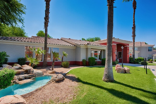 Building Photo - Envision