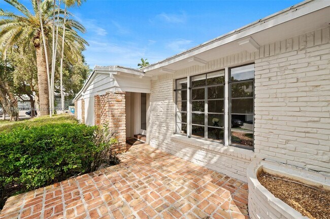 Building Photo - 2605 Datura Ct